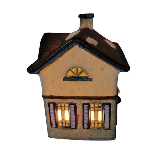 Vtg Americana Porcelain Lighted Christmas Village Clock Maker Shop Colle… - Picture 7 of 15